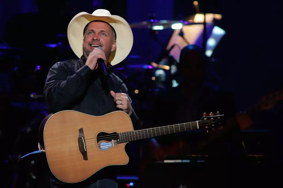 Garth Brooks Has Removed Himself from CMA Entertainer of Year