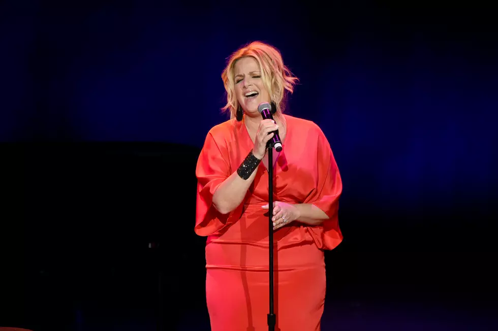 Trisha Yearwood’s New Album, ‘Let’s Be Frank’, Is a Sinatra Covers Project