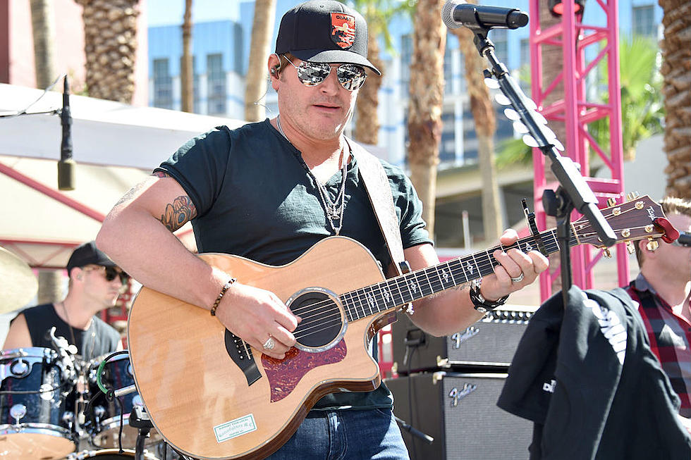 Interview: Jerrod Niemann Hopes to Unite Listeners With Patriotic Anthem ‘Old Glory’