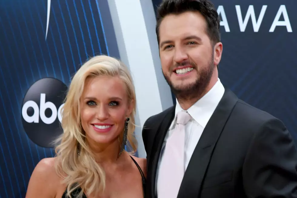 Luke Bryan and Caroline Boyer Walk the Red Carpet at 2018 CMA Awards [PICTURES]