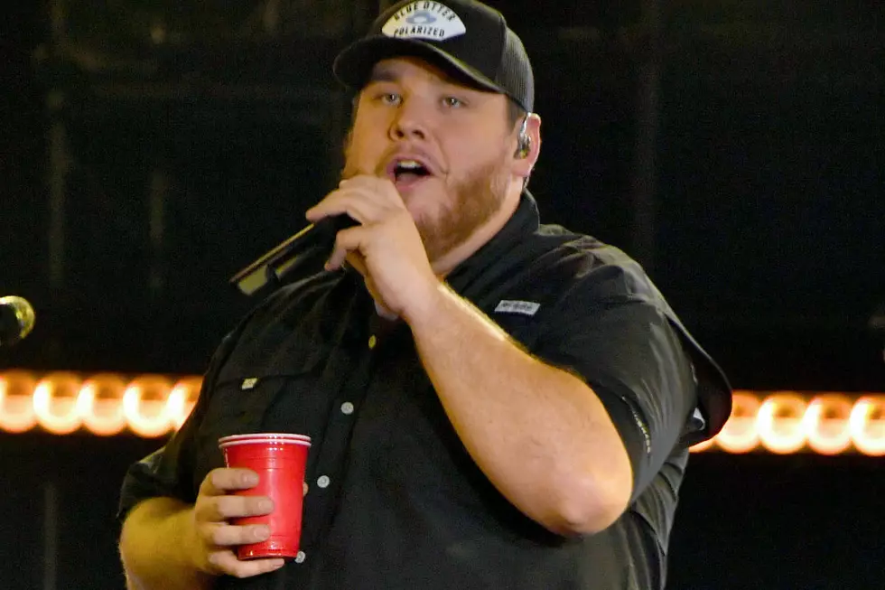 Luke Combs Shares ‘She Got the Best of Me’ at 2018 CMA Awards
