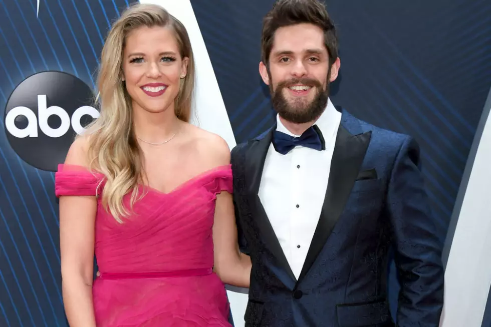 Thomas Rhett and Lauren Akins Walk the Red Carpet at 2018 CMA Awards [PICTURES]