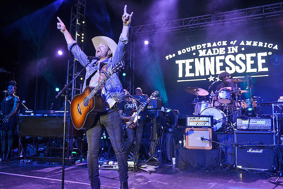 What’s Dustin Lynch’s New Year’s Resolution? To Keep ‘Getting Better Every Night’