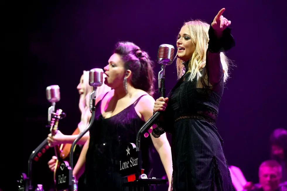 2018 in Review: The MMA Passes, Miranda Lambert Kicks Fan Out of Pistol Annies Show + More of October’s Biggest Country Music Headlines