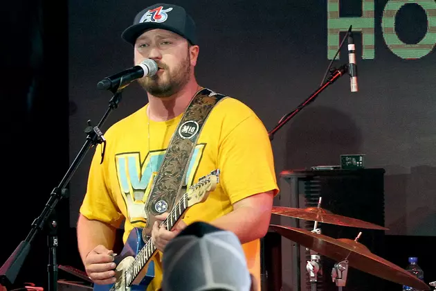 LISTEN: Mitchell Tenpenny&#8217;s Playlist Brings Together Friends and Influences