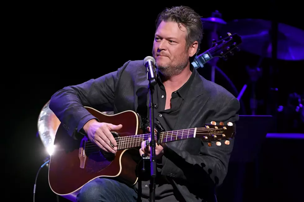 Blake Shelton Tributes Troy Gentry With Acoustic 'Over You'