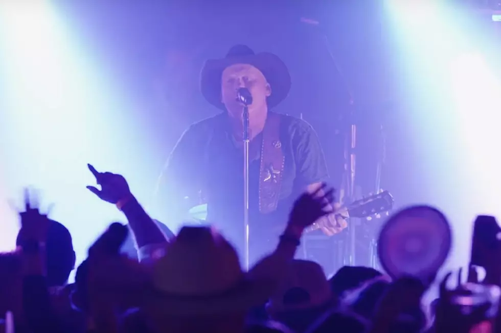 Kevin Fowler, ‘Country Song to Sing’ Music Video [Exclusive Premiere]