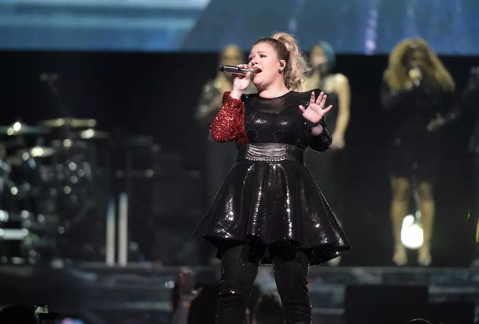 Kelly Clarkson’s Skipping the 2019 Grammy Awards — For a Very Important Reason