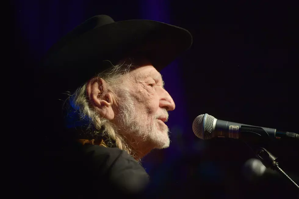 Willie Nelson’s Collaborators Share What He Taught Them About Making Music