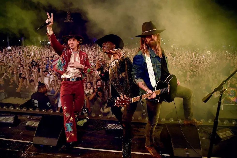 2020 Grammy Awards: Lil Nas X Performing &#8216;Old Town Road&#8217; With Billy Ray Cyrus, Mason Ramsey + More