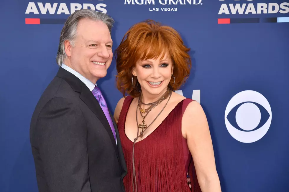 Reba McEntire, 2019 ACM Awards Host, Stuns on the Red Carpet [PICTURES]