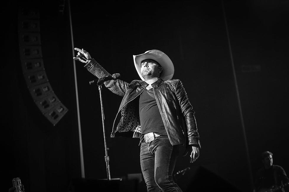 Justin Moore&#8217;s Memorial Day Shows Give New Meaning to &#8216;The Ones That Didn&#8217;t Make It Back Home&#8217;