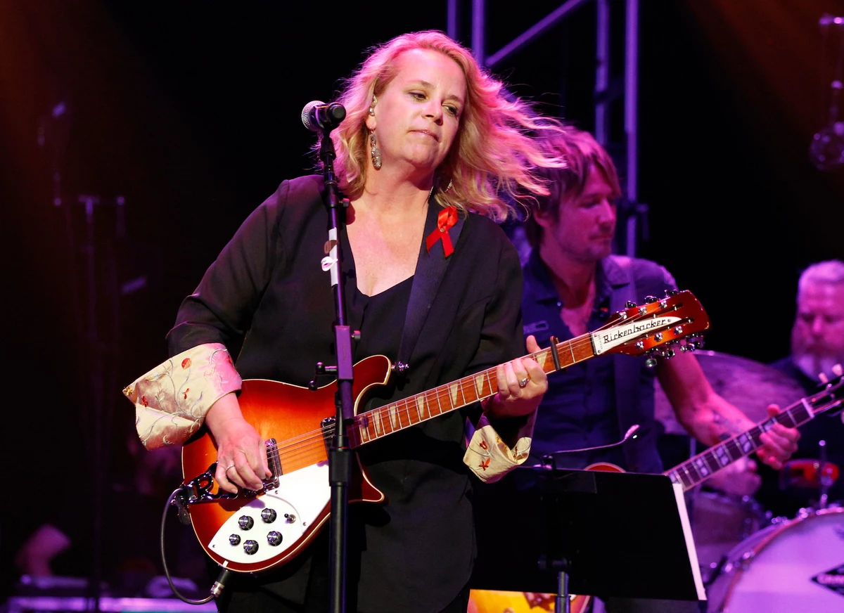 LOOK Mary Chapin Carpenter's Best Live Shots