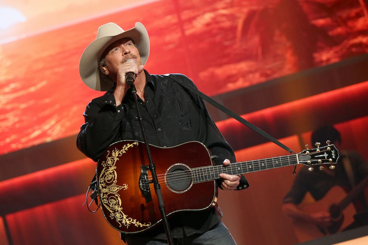 PICTURES: Alan Jackson Through the Years