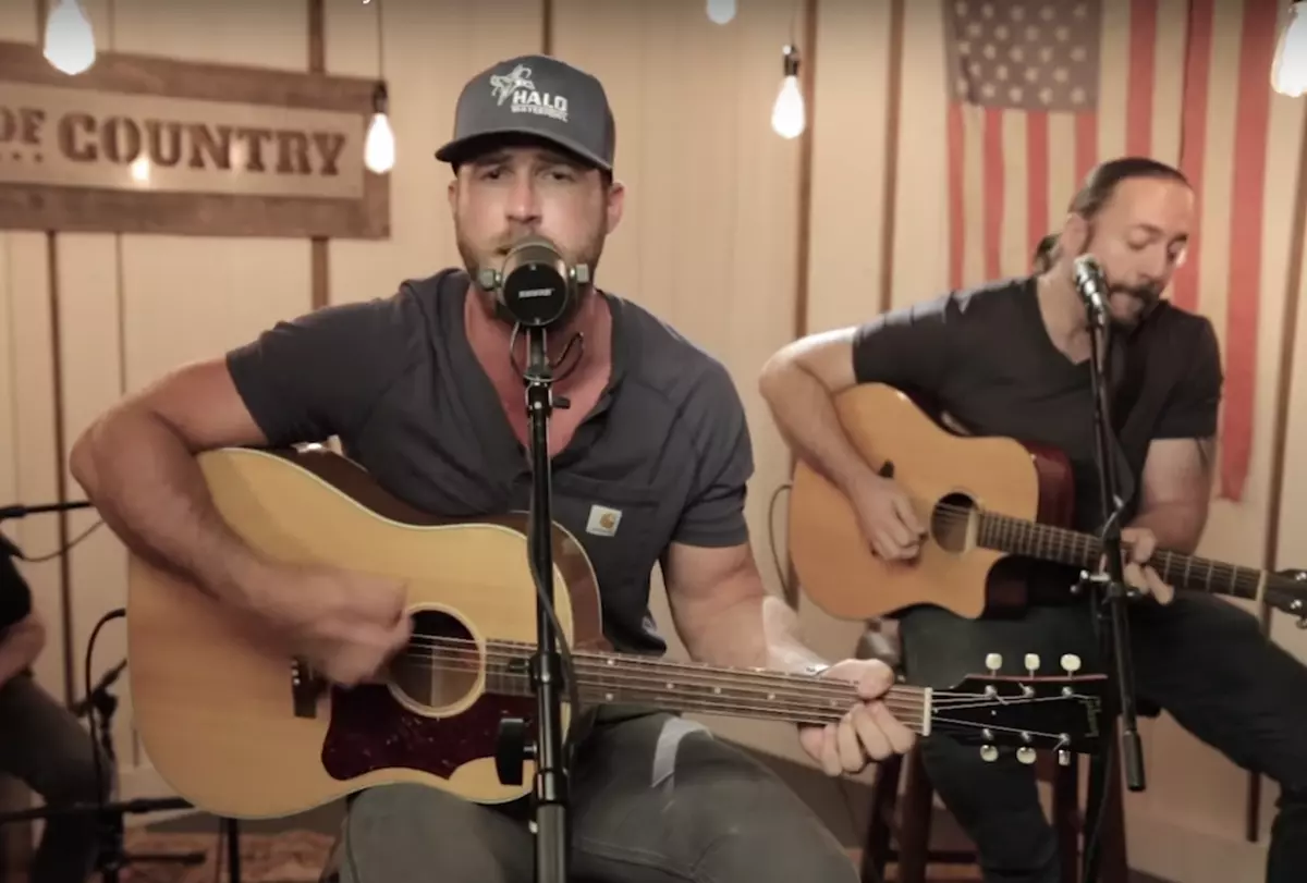Thomas Rhett & Riley Green Have All the Fun With “Half Of Me