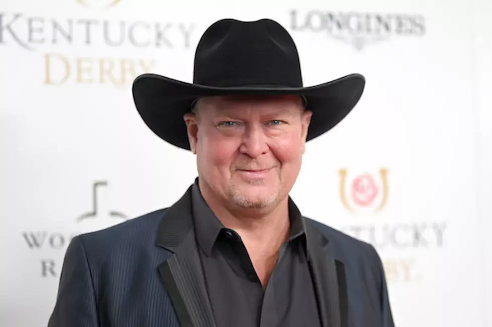 PLAYLIST: Tracy Lawrence Jams Out to Both Old and New Country Favorites