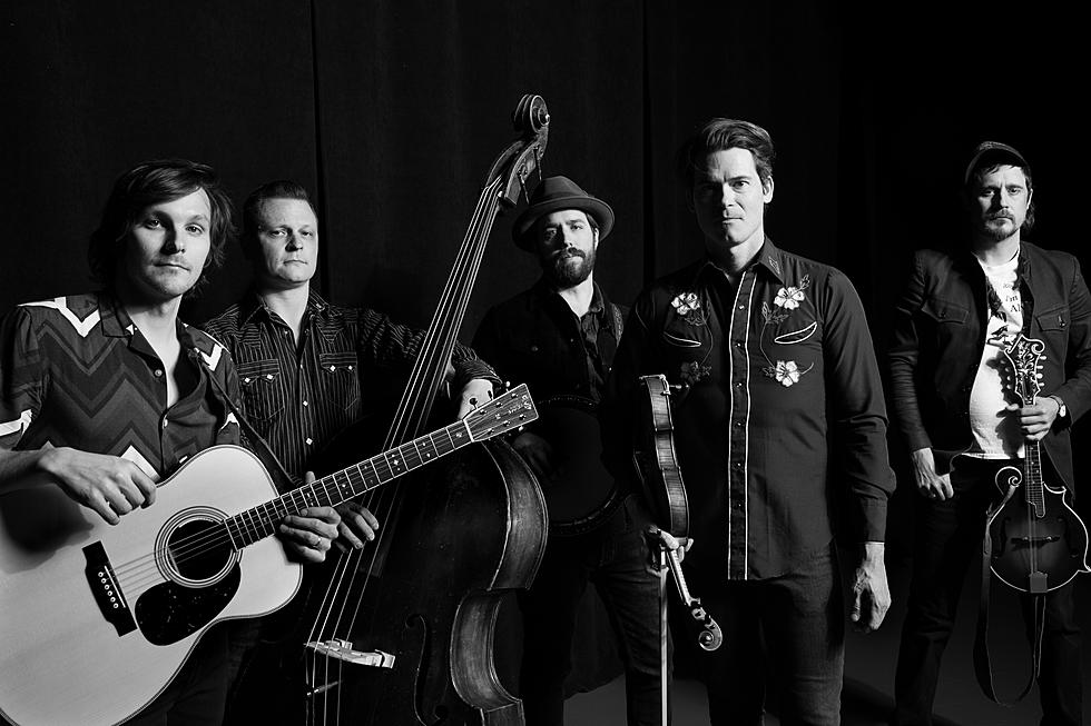 Interview: Old Crow Medicine Show Blend Old and New on ‘Live at the Ryman’