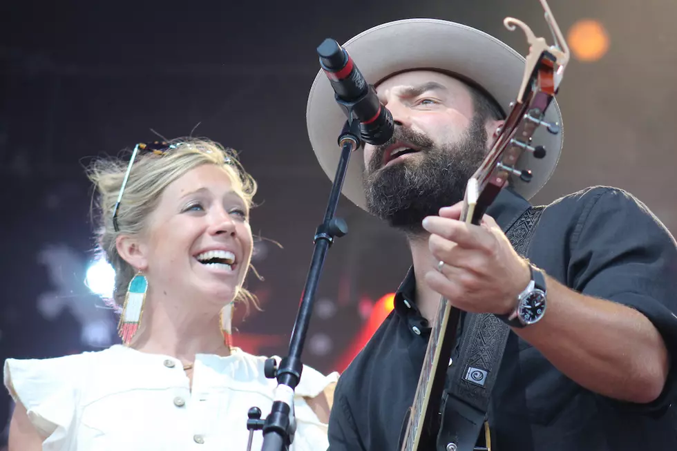 Drew Holcomb Builds &#8216;Family&#8217; at 2019 Moon River Music Festival [PICTURES]