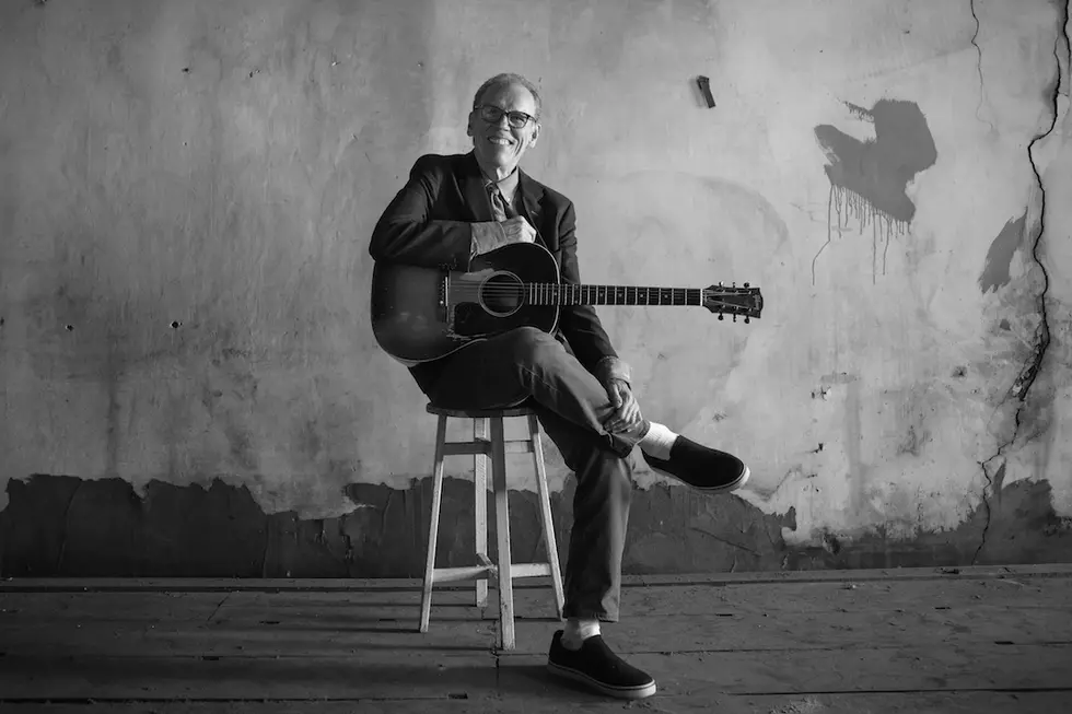 Exclusive: John Hiatt Announces Massive New Vinyl Box Set