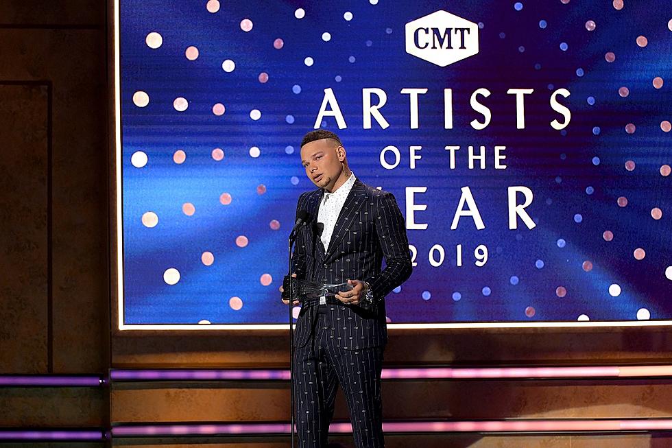 Kane Brown Dedicates 2019 CMT Artist of the Year Win to Late Drummer Kenny Dixon