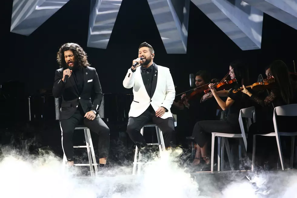 Dan + Shay Win Vocal Duo of the Year at the 2019 CMA Awards