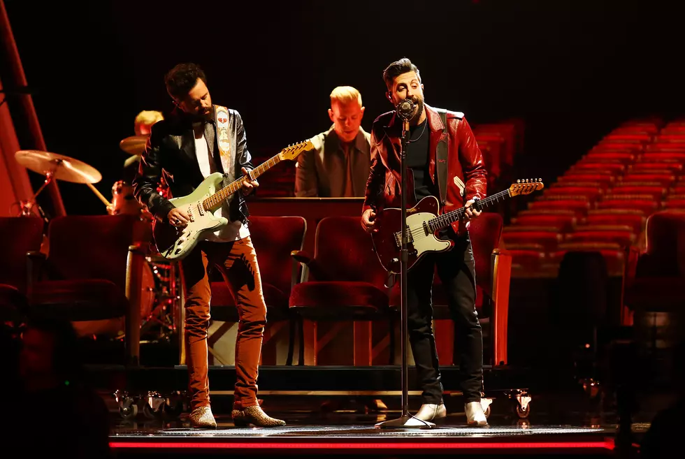 Old Dominion Take ‘One Man Band’ to 2019 CMA Awards [WATCH]