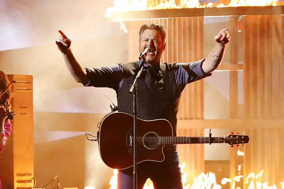 Blake Shelton Takes 2019 CMA Awards to &#8216;God&#8217;s Country&#8217; [WATCH]