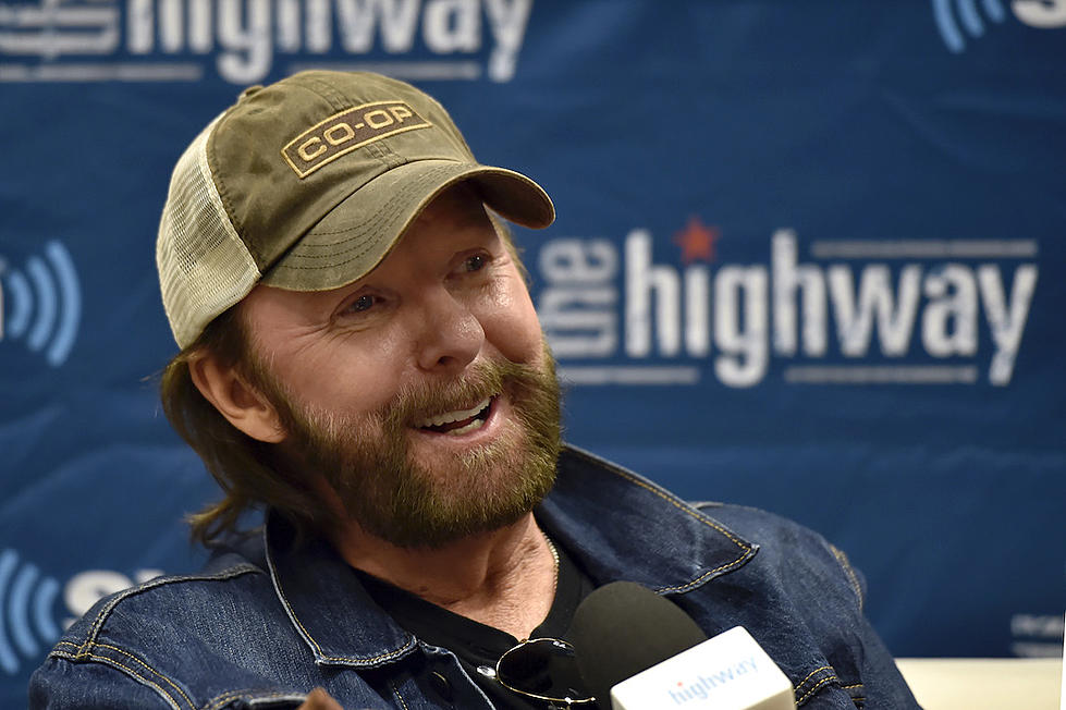 Ronnie Dunn Sings George Strait, Tom Petty on ‘Re-Dunn’ [LISTEN]