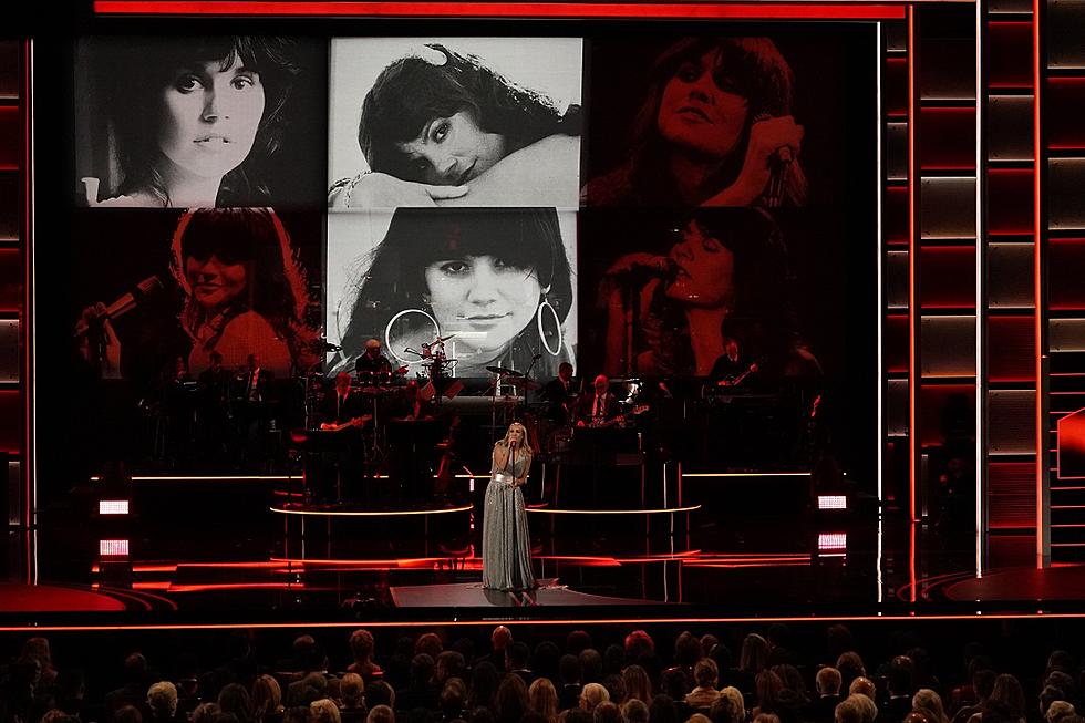 Carrie Underwood Stuns With Linda Ronstadt Hits at 2019 Kennedy Center Honors [WATCH]