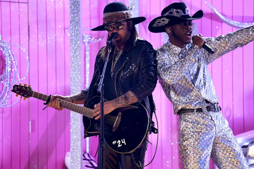 Lil Nas X and Billy Ray Cyrus Perform "Old Town Road" at Grammys