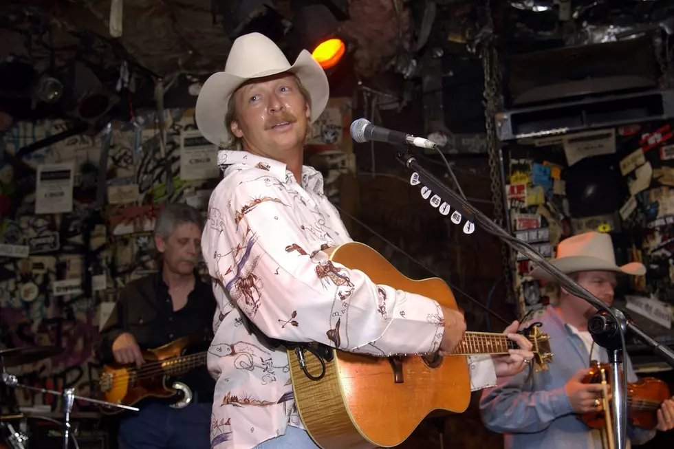 Country Music Memories: Alan Jackson Plays Punk Rock Mecca CBGB