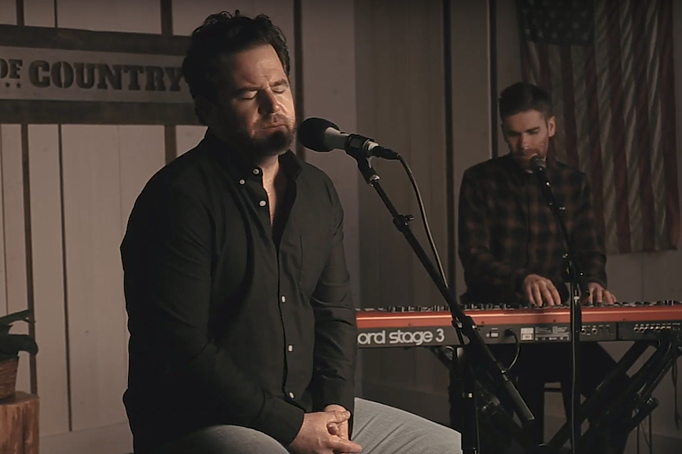 David Nail Finds the Right Time for ‘Forgiveness’ in Powerful Live Ballad [WATCH]