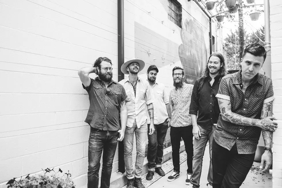 Interview: BJ Barham Didn’t Expect American Aquarium’s New ‘Lamentations’ Album to Be Quite This Relevant