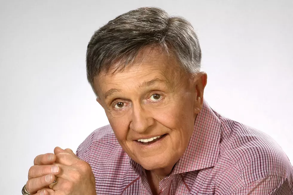 Hear Bill Anderson's New Version of His 'Whiskey Lullaby'