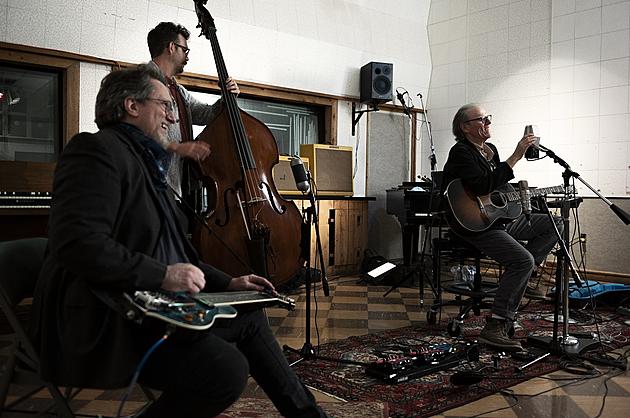John Hiatt Teams With Jerry Douglas Band for New Album, &#8216;Leftover Feelings&#8217;