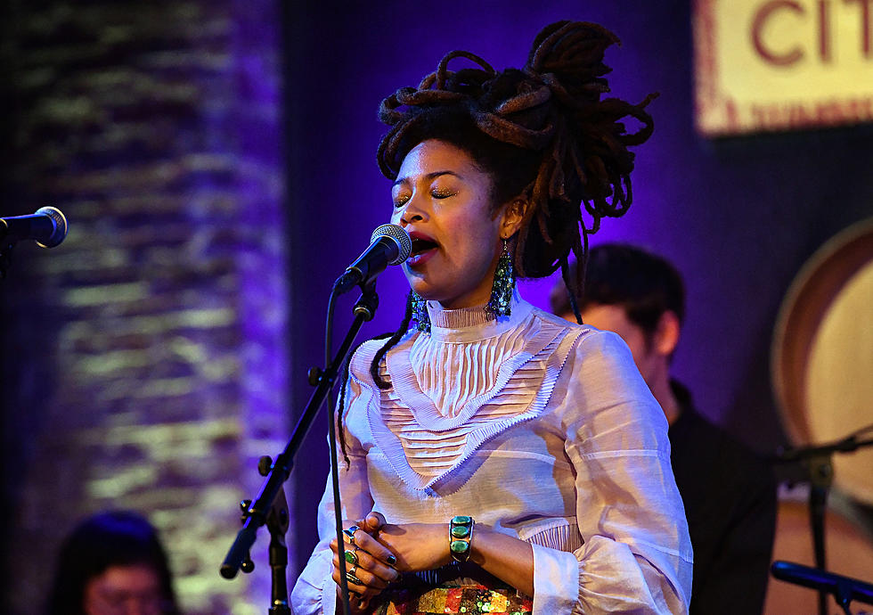 Valerie June Announces 2022 Spring Tour