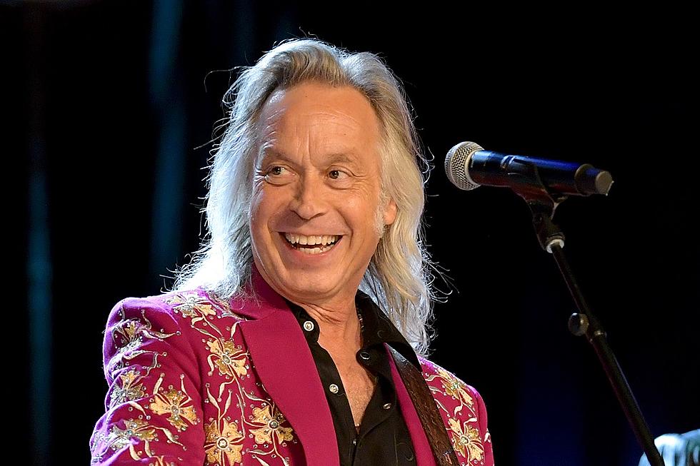 LISTEN: Jim Lauderdale, 'Mushrooms Are Growing After the Rain'