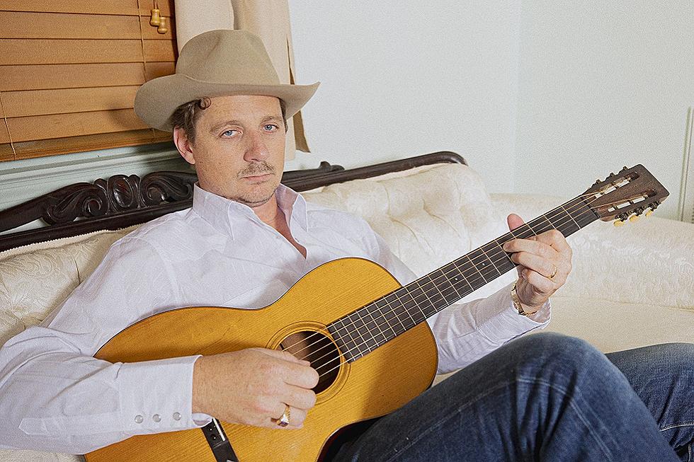 Sturgill Simpson Announces ‘The Ballad of Dood and Juanita’, ‘Most Ambitious Project to Date’