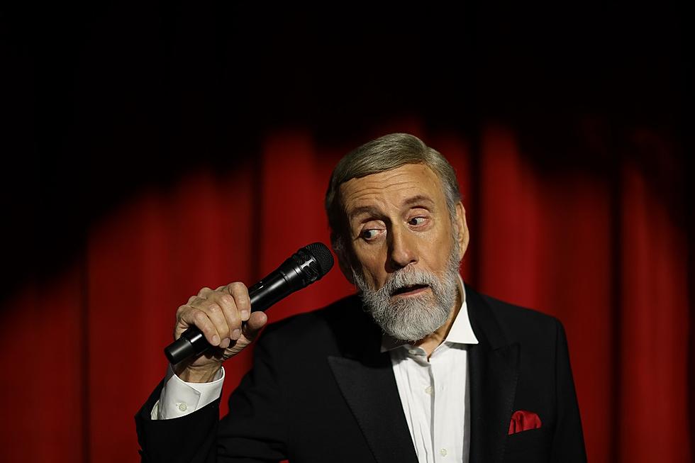 Ray Stevens Tells Story of Musical Primates in 'CoCo Cabana Band'