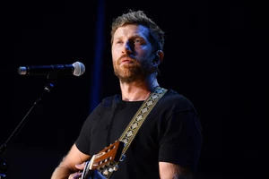 Brett Eldredge Tests Positive for COVID-19