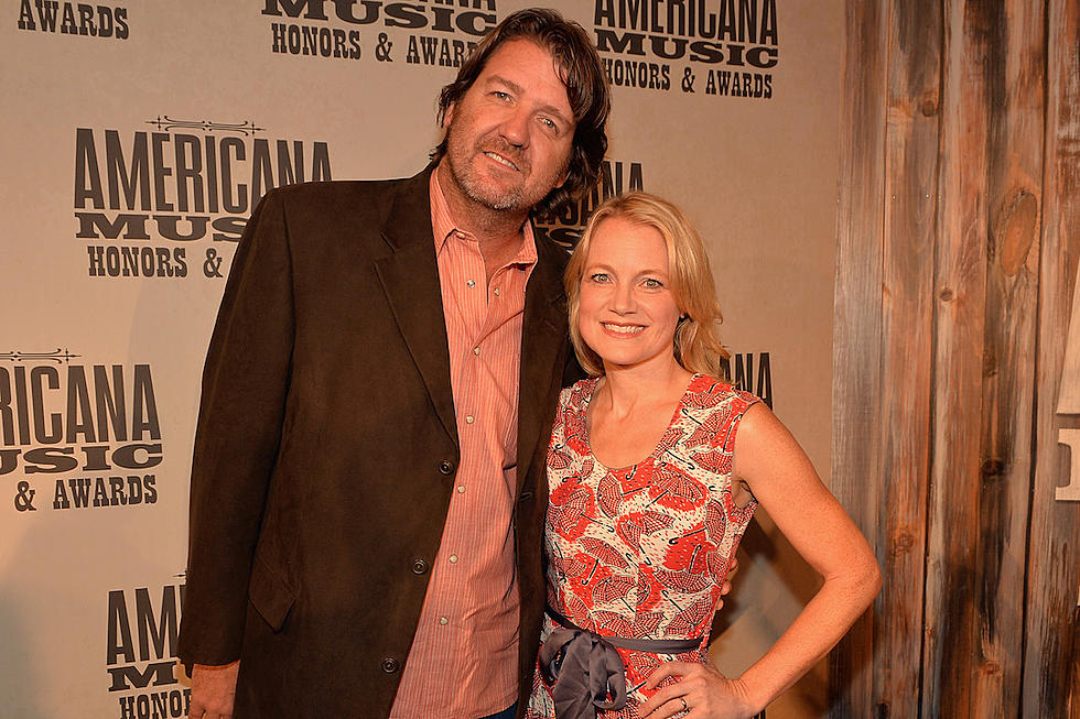 Bruce Robison and Kelly Willis Are Ending Their Marriage 