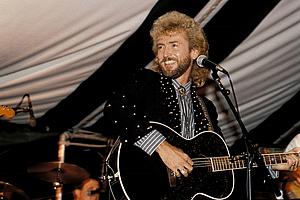 Here’s Why Keith Whitley’s ‘Miami, My Amy’ is Trending on TikTok