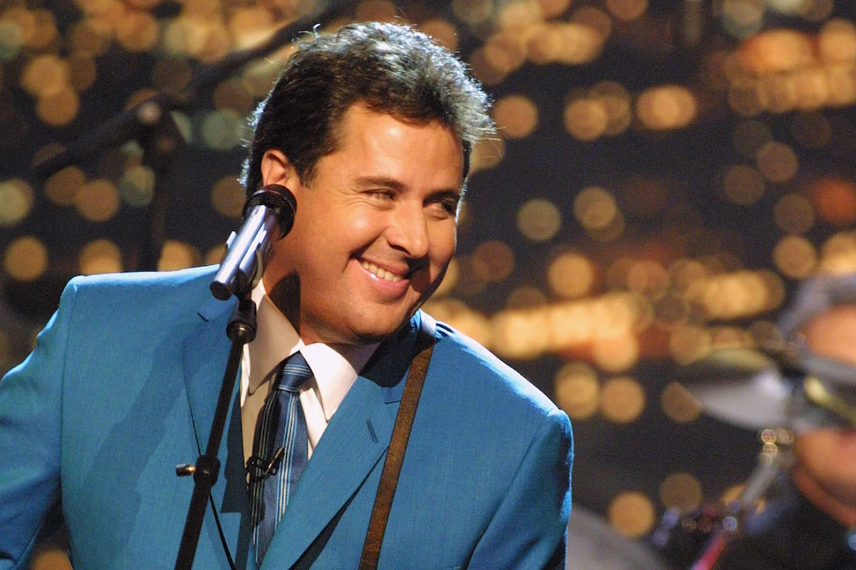 Vince Gill News