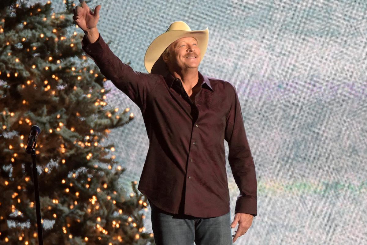 Top 10 Alan Jackson Christmas Songs