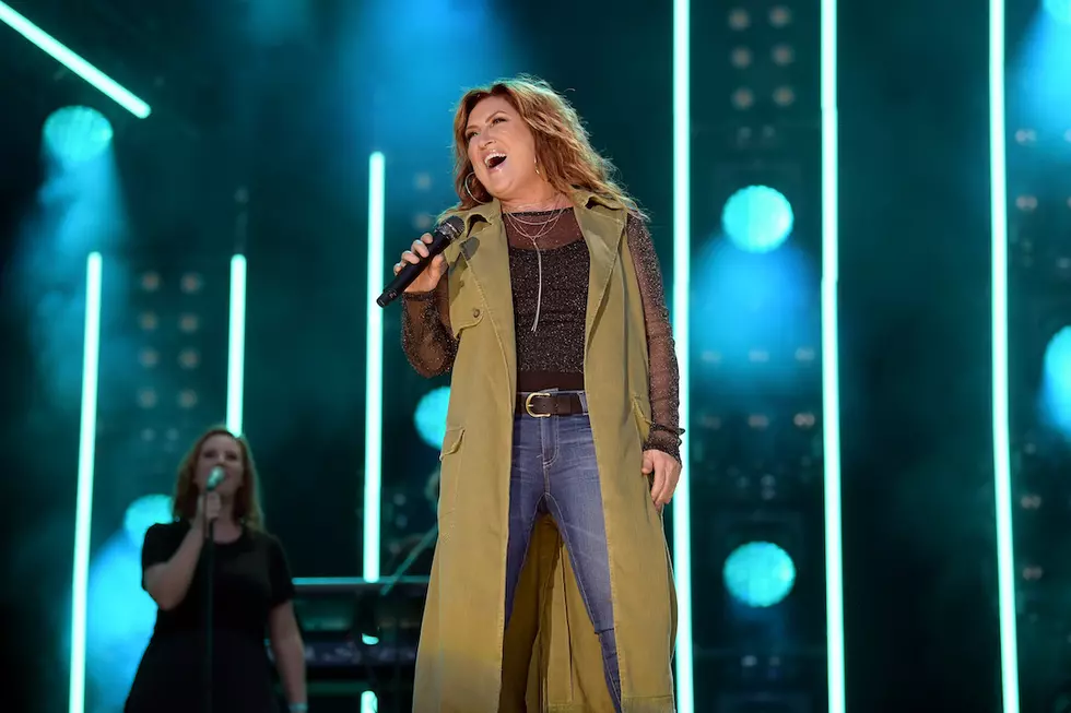 Jo Dee Messina: A Look Back at Her Career in Photos