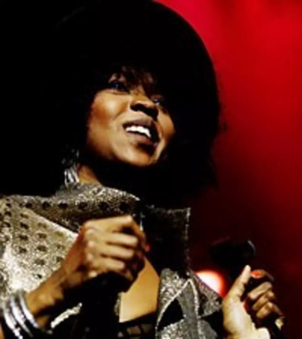 Lauryn Hill Charts for First Time in 12 Years