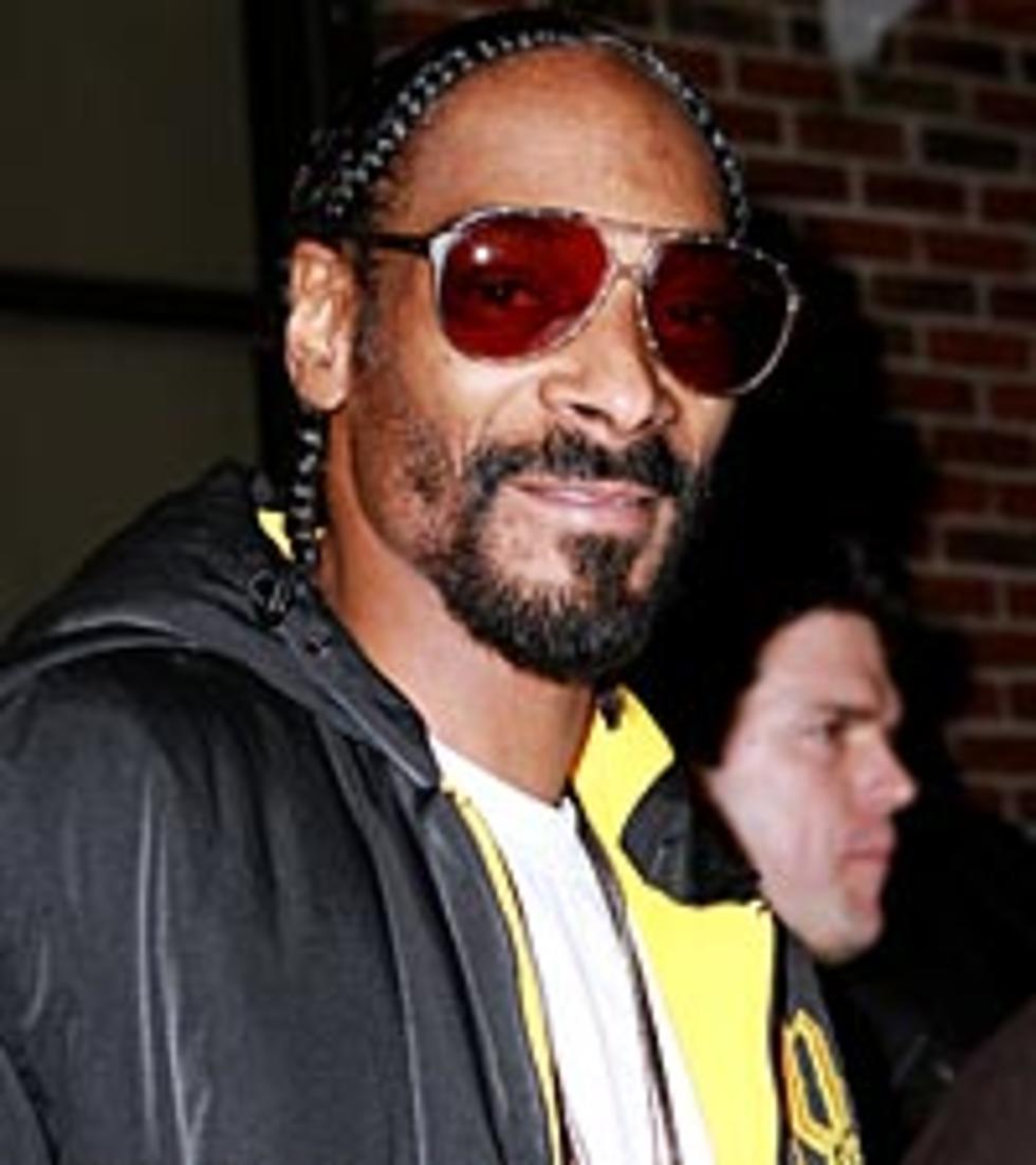 Snoop Pimps British Royalty in &#8216;Wet&#8217; Video