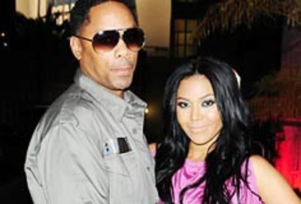 Singer Ameriie Gets Married to Lenny Nicholson