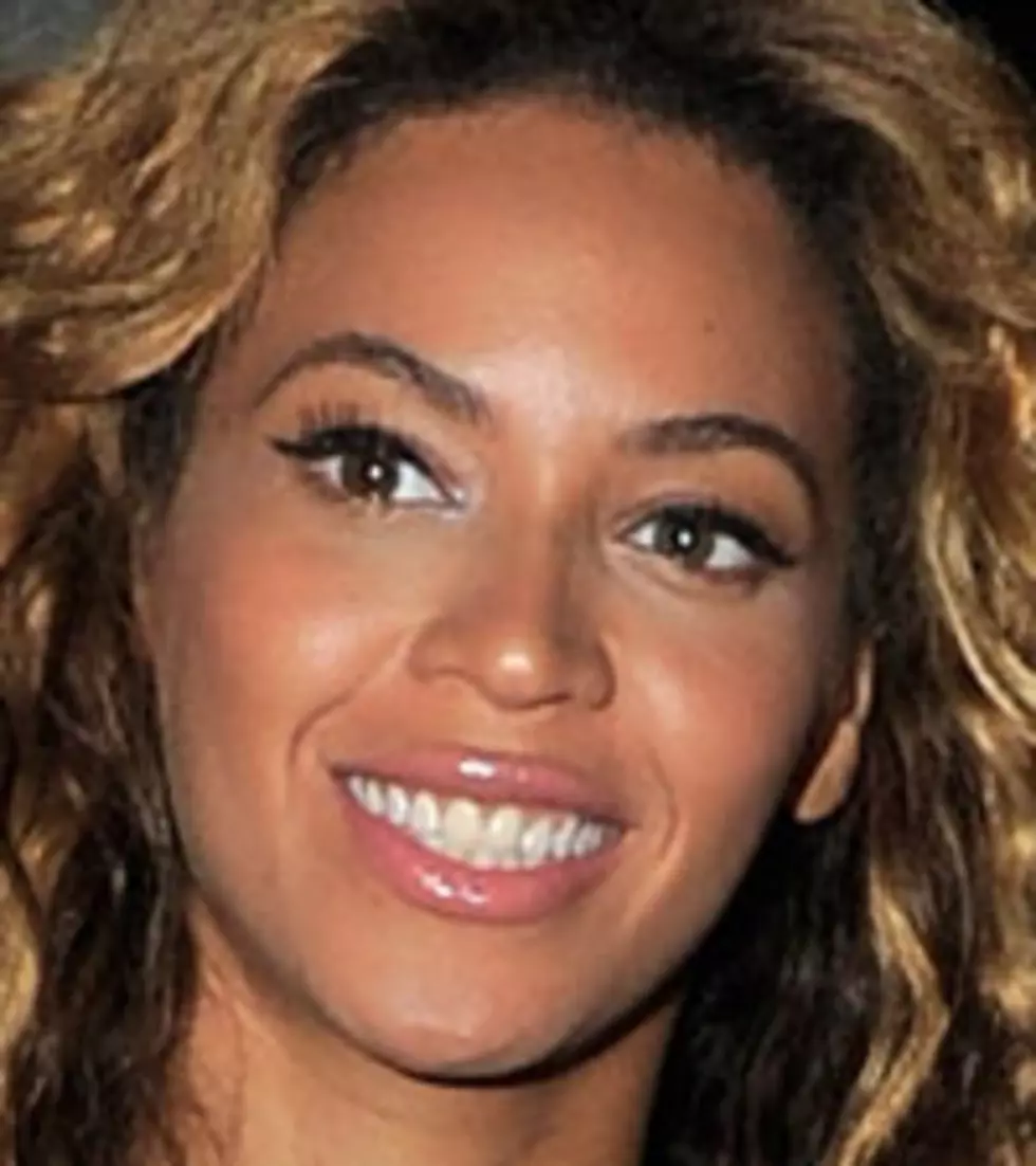 Beyonce Kicks Off Intimate Roseland Shows &#8212; Watch