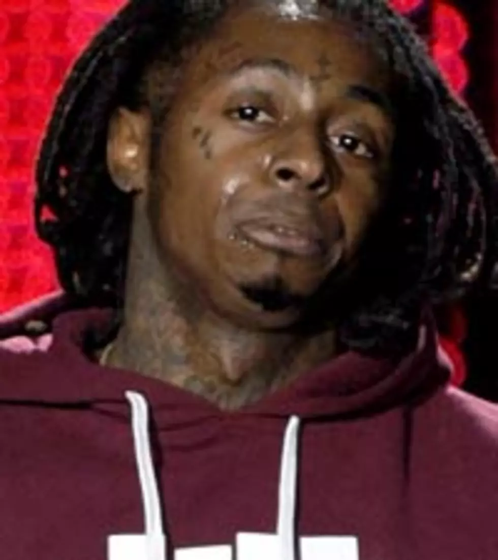 Lil Wayne Sells 964,000 Units of &#8216;Tha Carter IV&#8217; in First Week